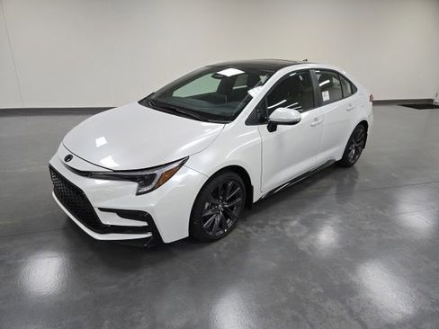 New 2026 Toyota Corolla XSE FWD image 2