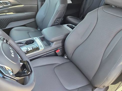 New 2026 Kia Carnival SX Prestige FWD image 14
