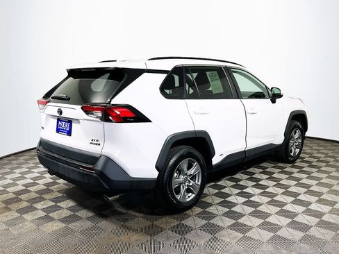 Certified 2022 Toyota RAV4 XLE w/ Convenience Package AWD/4WD image 7