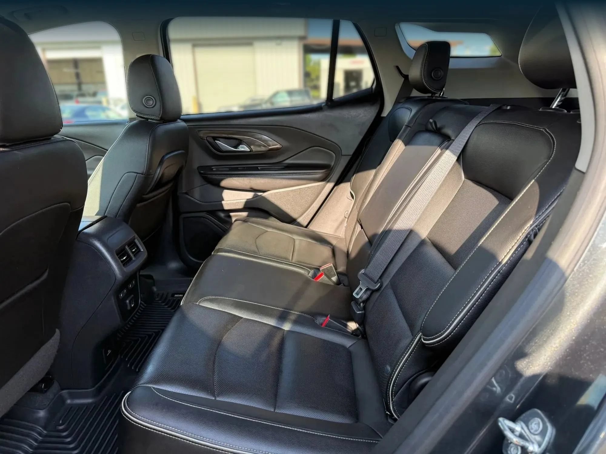 Used 2019 GMC Terrain Denali w/ Advanced Safety Package AWD/4WD image 21