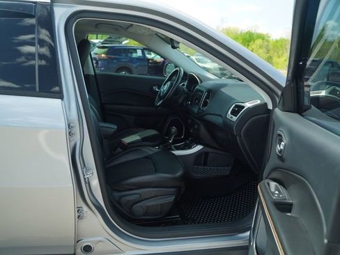 Used 2020 Jeep Compass Latitude w/ Cold Weather Group AWD/4WD image 20
