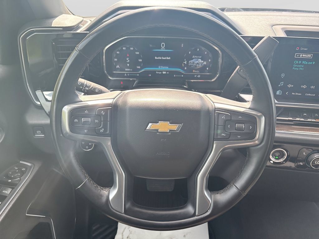 Used 2023 Chevrolet Silverado 1500 LT AWD/4WD image 19