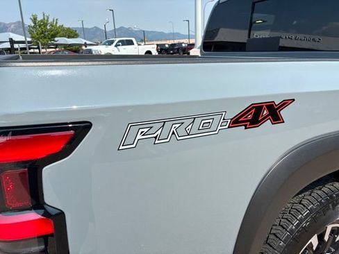 Used 2023 Nissan Frontier PRO-4X w/ Pro Convenience Package AWD/4WD image 13