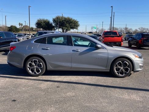 Used 2024 Chevrolet Malibu LT image 3