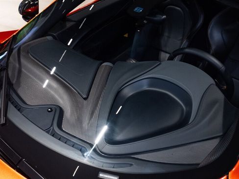 Used 2014 McLaren P1 RWD image 33