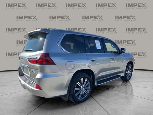 Used 2016 Lexus LX 570 4WD image 5