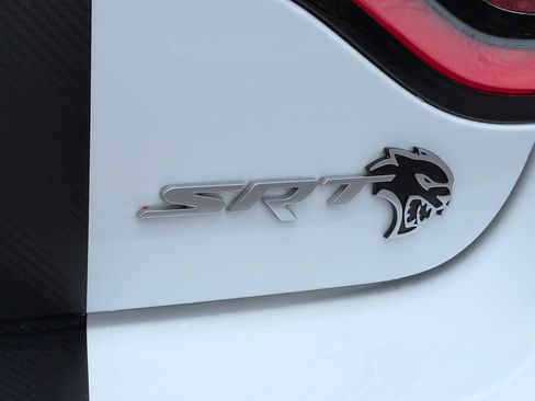 Used 2018 Dodge Charger SRT Hellcat w/ Harman/Kardon Audio Group RWD image 13