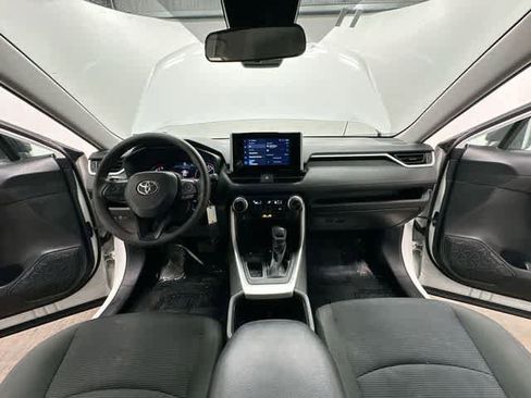 Used 2023 Toyota RAV4 LE FWD image 17
