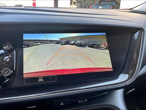 Used 2023 Buick Envision Essence image 16