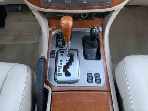 Used 2006 Lexus LX 470 4WD image 23