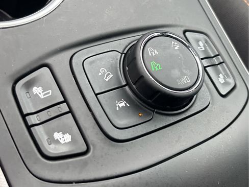 Used 2021 GMC Terrain SLT image 24