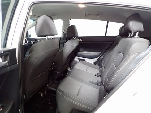 Used 2022 Kia Sportage LX image 23