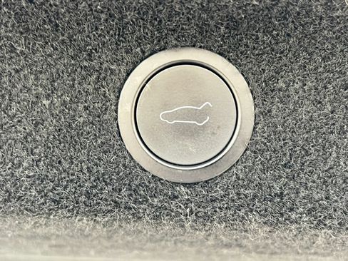 Used 2026 Tesla Model Y AWD image 27