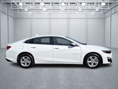 Used 2023 Chevrolet Malibu LT image 7