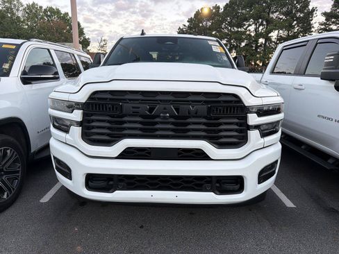 Used 2026 RAM 2500 Big Horn AWD/4WD image 2
