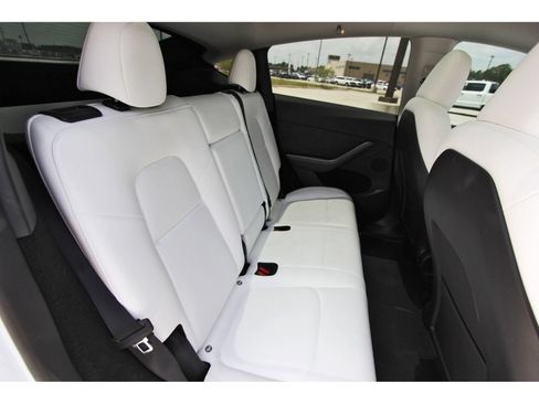 Used 2024 Tesla Model Y Performance AWD/4WD image 14