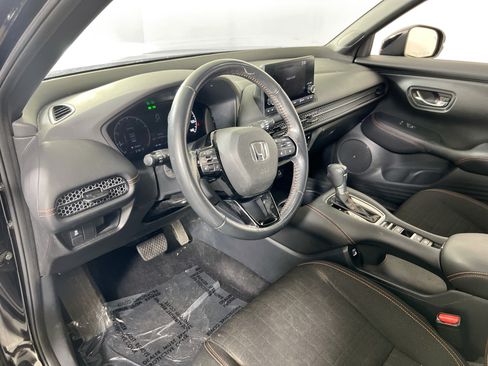 Used 2023 Honda HR-V Sport image 9
