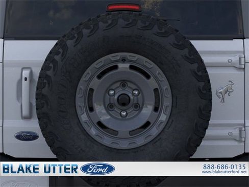 New 2025 Ford Bronco Outer Banks w/ Sasquatch Package image 24