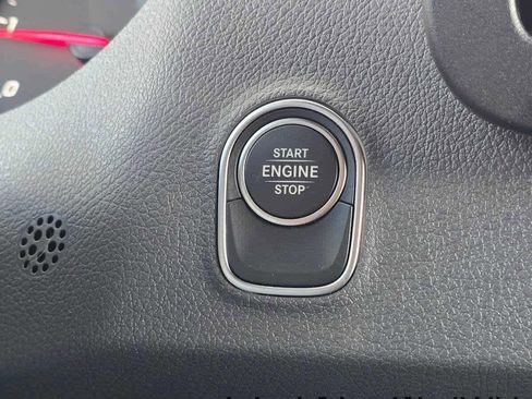 Used 2025 Mercedes-Benz Sprinter 2500 image 36