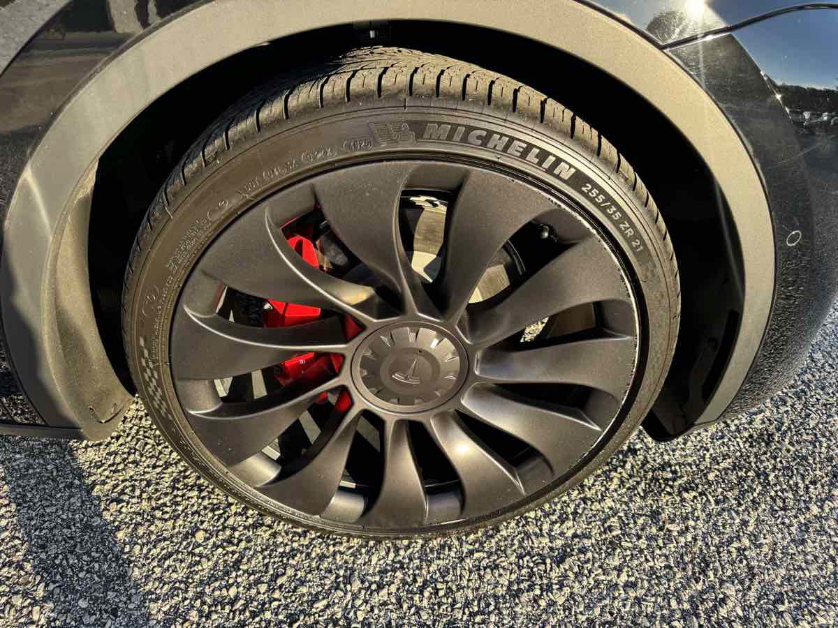 Used 2022 Tesla Model Y Performance AWD/4WD image 27