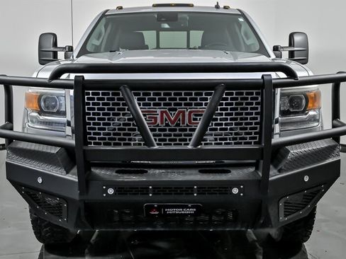 Used 2015 GMC Sierra 3500 Denali w/ Duramax Plus Package AWD/4WD image 4