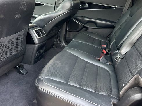 Used 2017 Kia Sorento SX AWD/4WD image 11