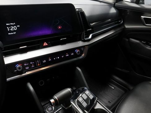 Used 2023 Kia Sportage EX FWD image 31