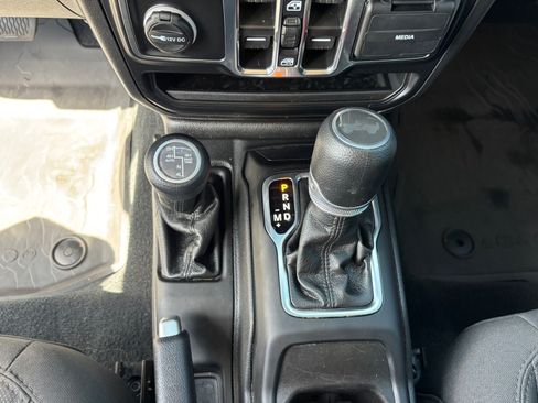 Used 2023 Jeep Wrangler Unlimited w/ 8.4" Radio Group AWD/4WD image 16