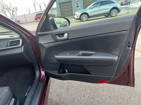 Used 2018 Kia Optima LX w/ 17" Alloy Wheels Package image 27