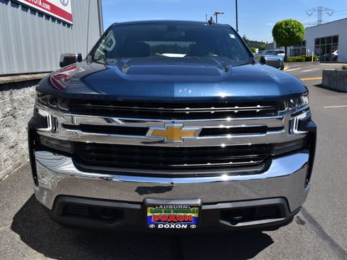 Used 2021 Chevrolet Silverado 1500 LT AWD/4WD image 2