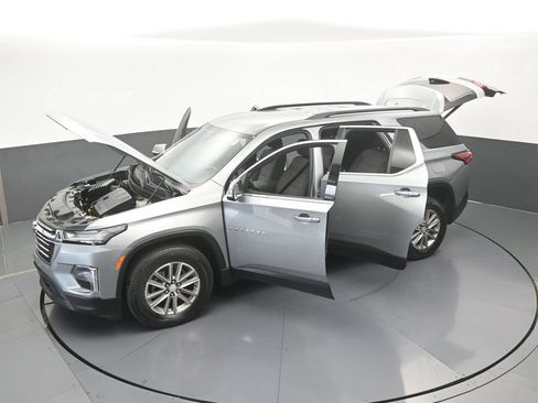 Used 2023 Chevrolet Traverse LT FWD image 56