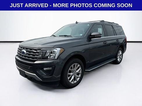 Used 2021 Ford Expedition XLT AWD/4WD image 3