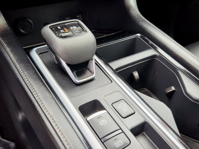 Used 2025 Nissan Pathfinder SL w/ SL Premium Package FWD image 22
