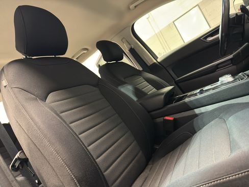 Used 2019 Ford Edge SE AWD/4WD image 23