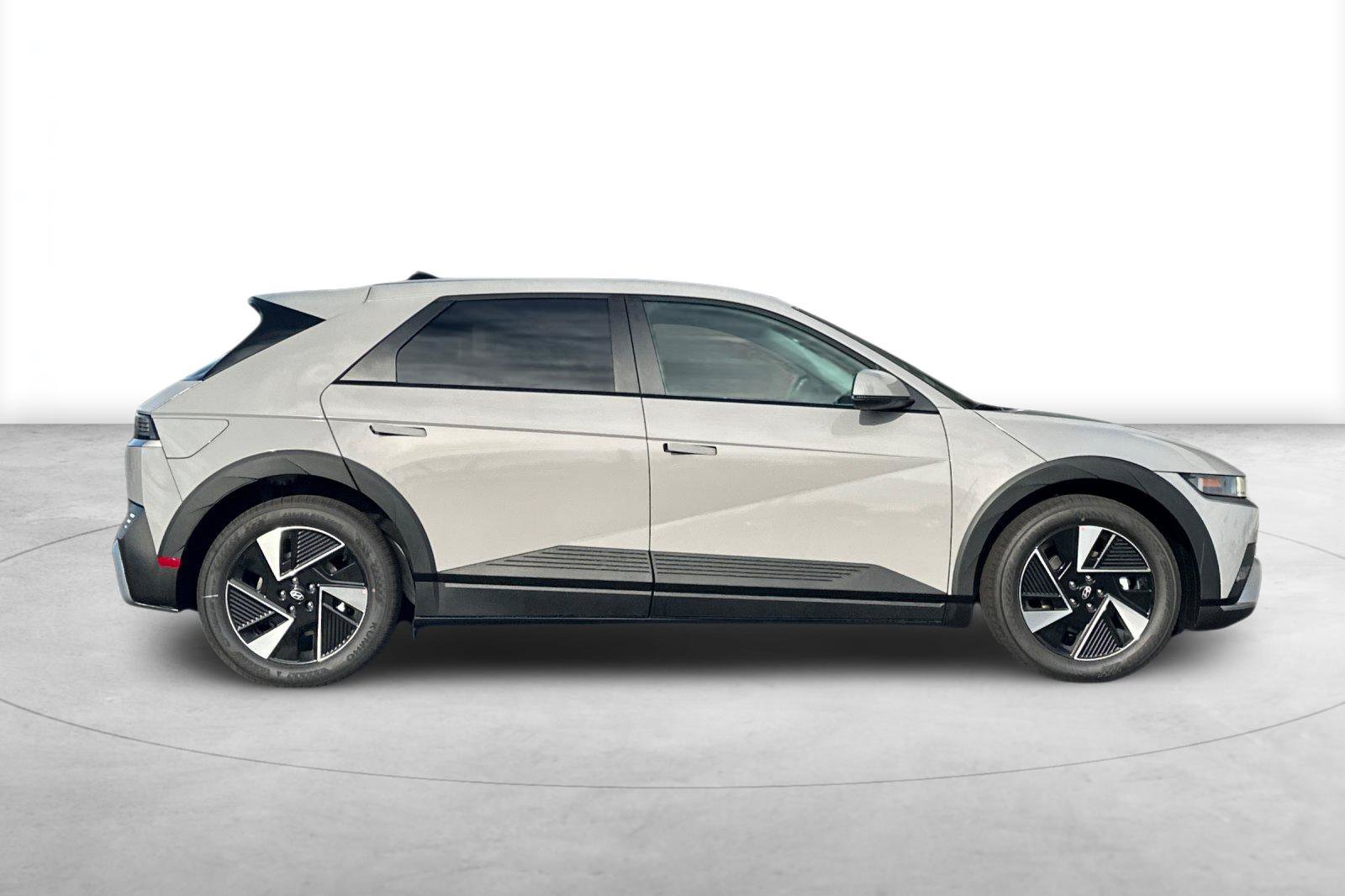 New 2027 Hyundai Ioniq 5 SE RWD image 7