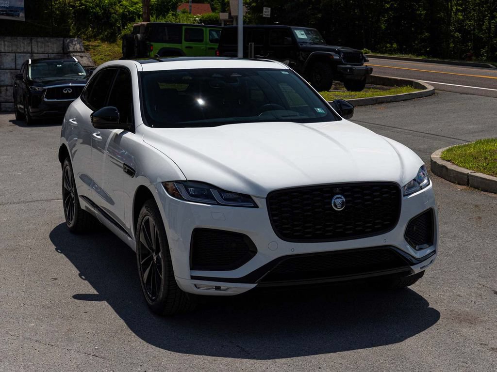 Used 2026 Jaguar F-PACE R-Dynamic S AWD/4WD image 3