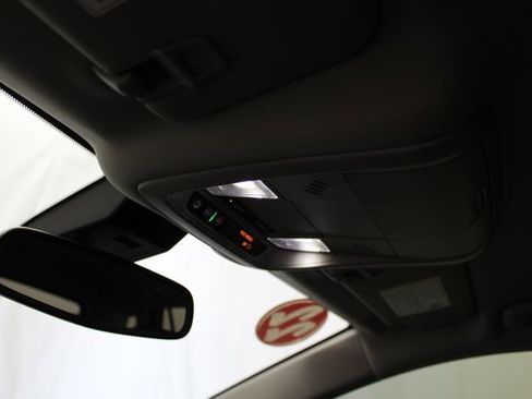 Used 2022 GMC Terrain SLE w/ Driver Convenience Package FWD image 22