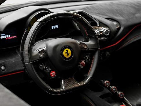 Used 2020 Ferrari 488 Pista Coupe RWD image 15