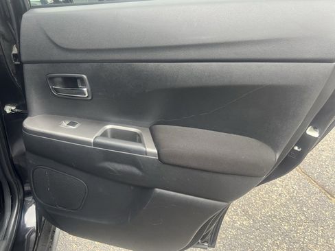 Used 2020 Mitsubishi Outlander Sport ES image 34