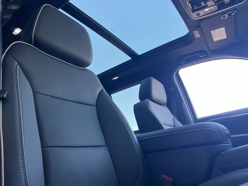 New 2026 Chevrolet Tahoe Premier w/ Sun And Tow Package AWD/4WD image 18