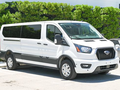 Used 2024 Ford Transit 350 XLT RWD image 3