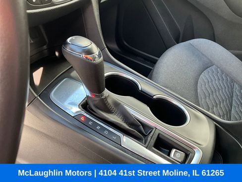 Used 2020 Chevrolet Equinox LT image 17