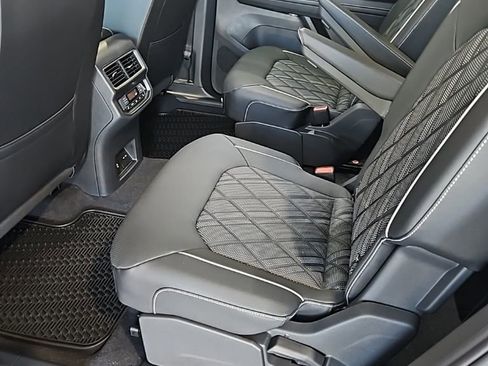 New 2026 Volkswagen Atlas SEL Premium R-Line AWD/4WD image 24