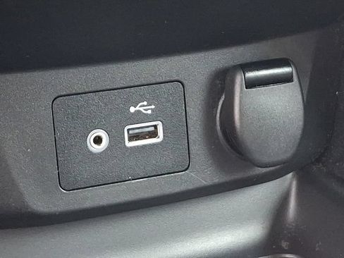 Used 2019 Nissan Rogue SV AWD/4WD image 15