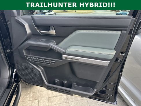 Used 2025 Toyota Tacoma 4x4 Double Cab Hybrid image 11