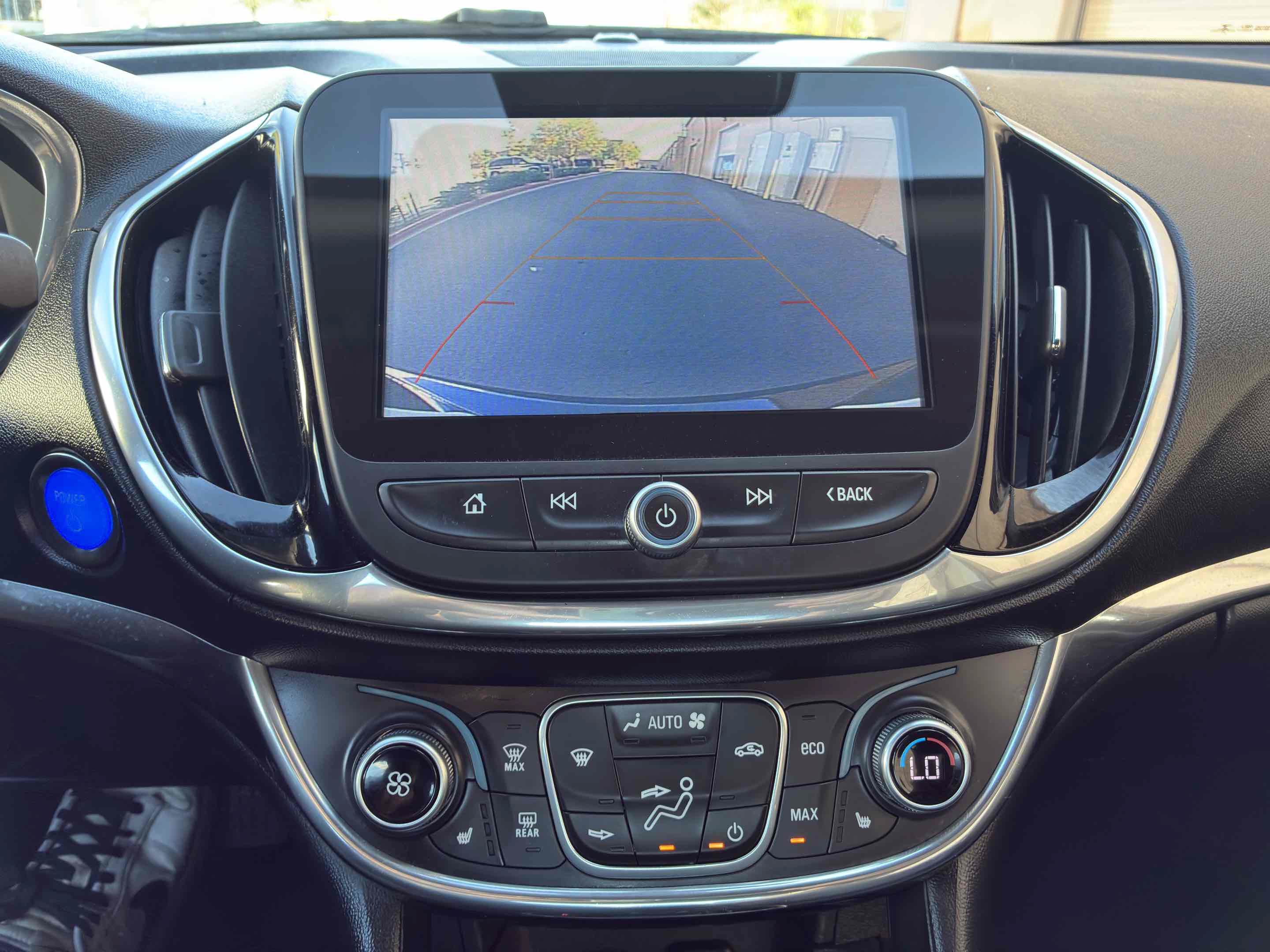 Used 2018 Chevrolet Volt Premier FWD image 28