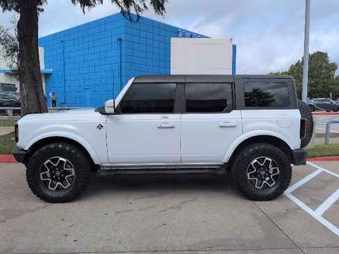Used 2022 Ford Bronco Outer Banks AWD/4WD image 2