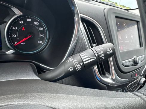 Used 2020 Chevrolet Equinox LT AWD/4WD image 15