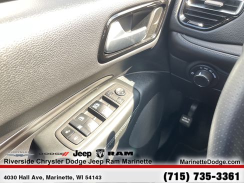 Used 2024 Dodge Durango SXT w/ SXT Blacktop Group image 24