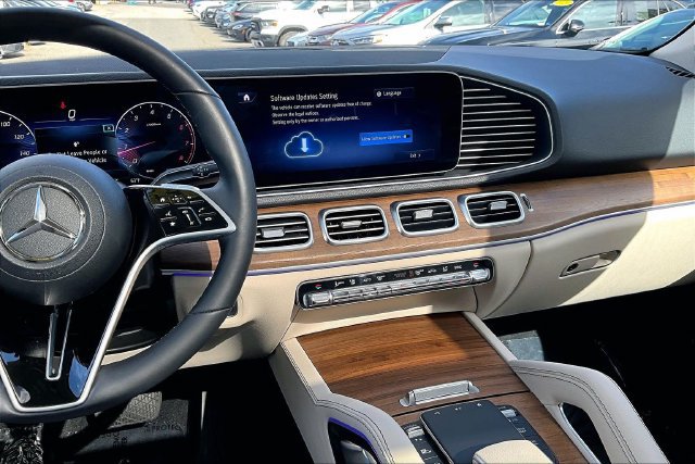 Certified 2024 Mercedes-Benz GLE 450 4MATIC image 5